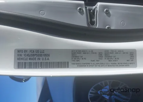 2025 Jeep Wagoneer L Series Ii 4X4 z USA, uszkodzony, nr VIN 1C4SJSBP5SS510556